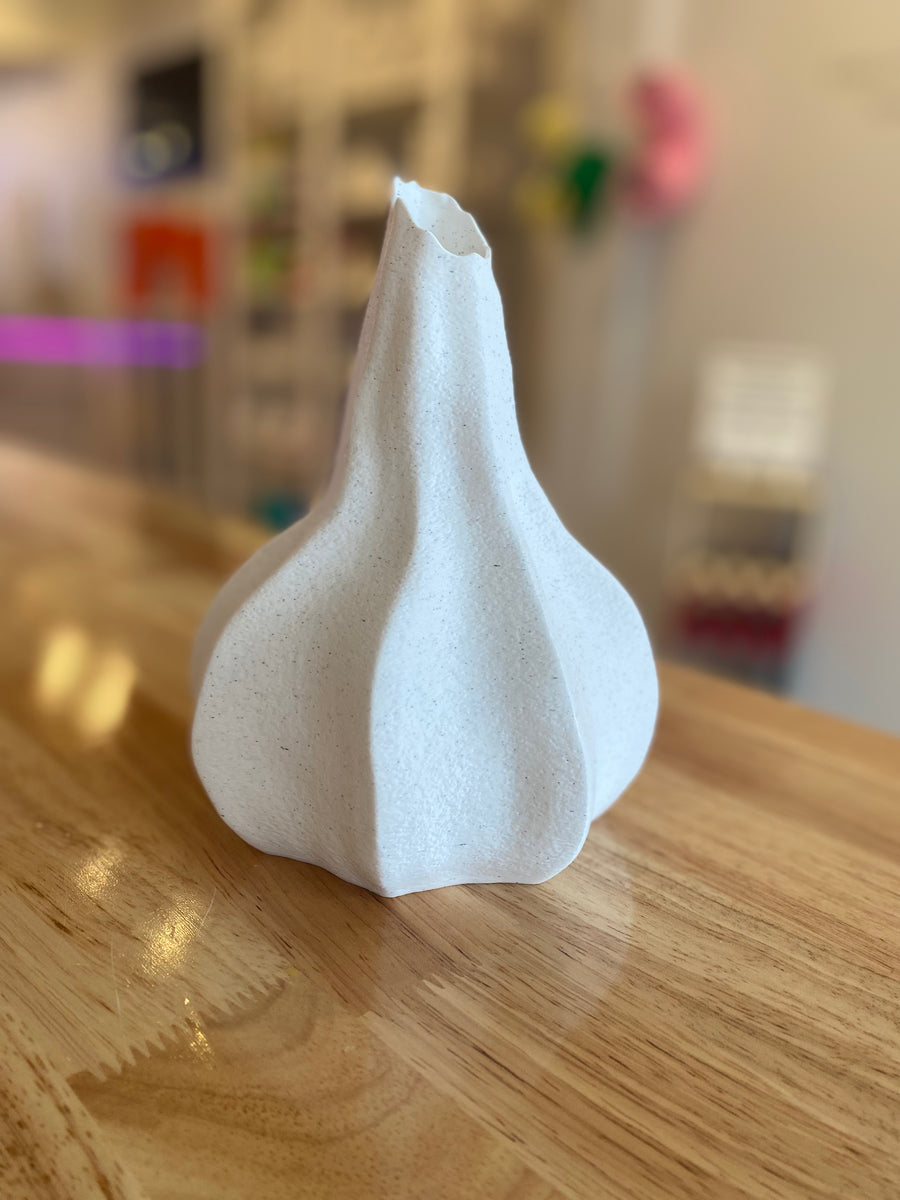 Meringue Vase