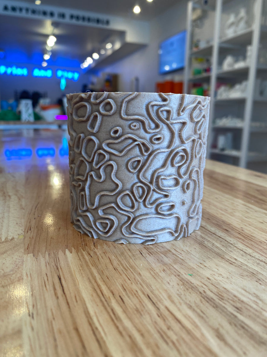 Ariana Pot