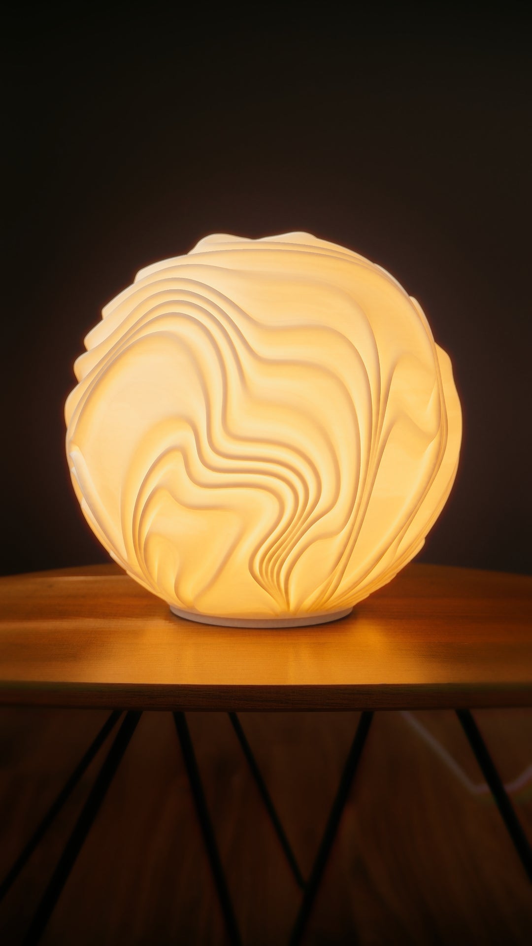 Leora Flow Sculpted Lamp - Print and Play