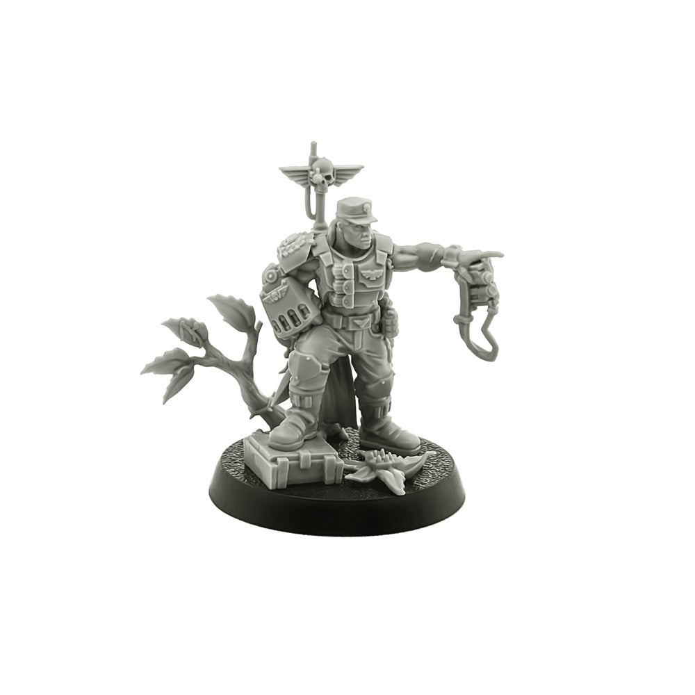 Warhammer 40,000: Astra Militarum: Catachan Colonel - Print and Play